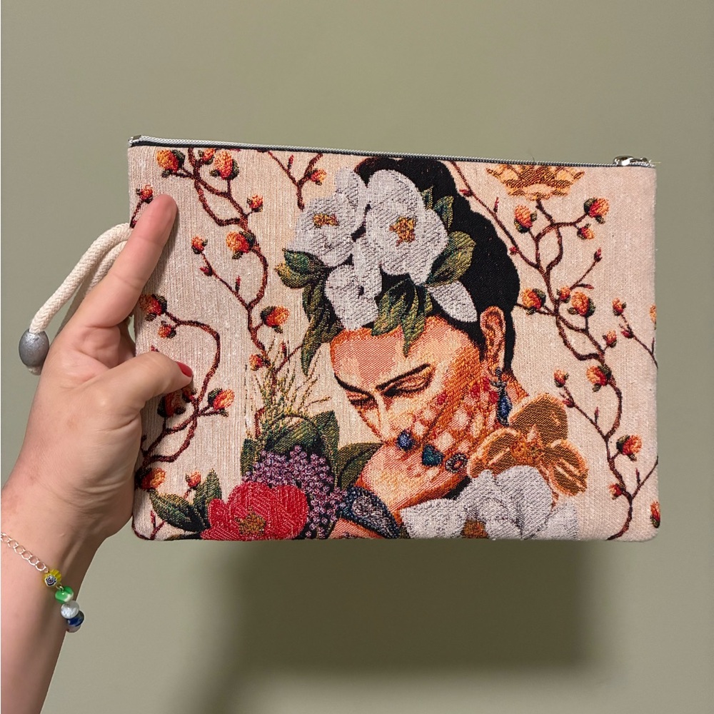 Floral Embroidered Clutch